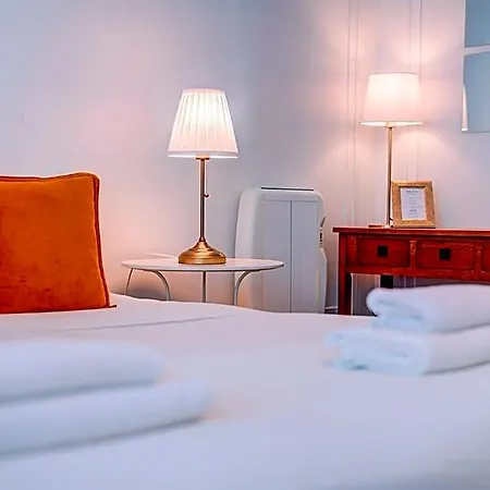 Couette-café D´ávila 3*